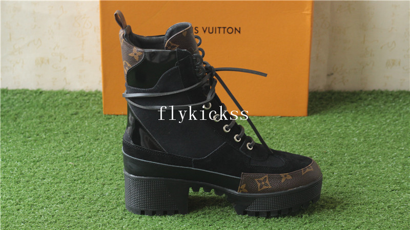 LVS Girl Boots Black